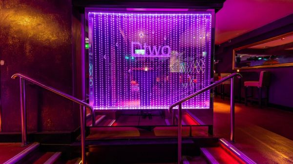 Dtwo-Nightclub-1